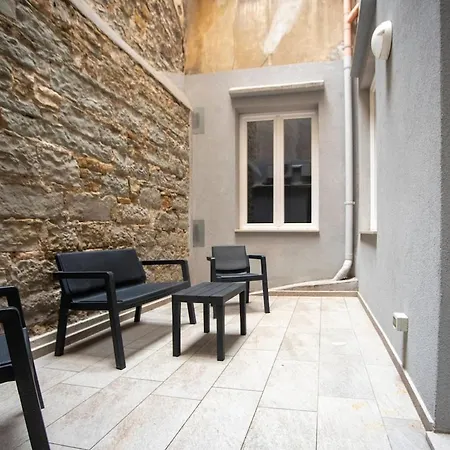 Cereria 6 - In Centro Con Corte Interna Privata Apartment *
